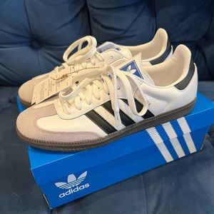 Brand new never worn Adidas Samba OG